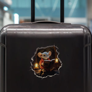 Reading Mouse decal on luggage